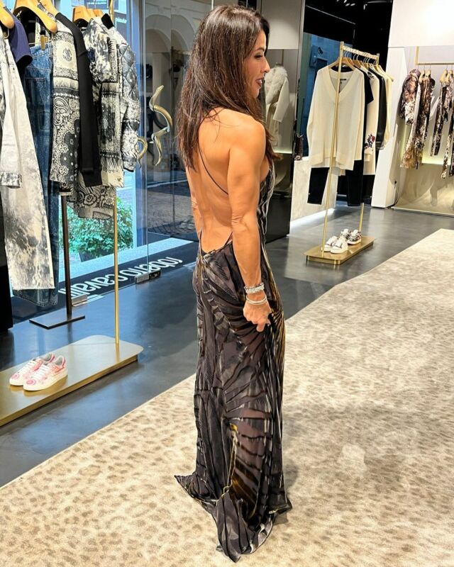 Luxury shopping at Roberto Cavalli 🐆

I recently had the pleasure of bringing my luxury Personal Shopping Client to @roberto_cavalli for an exclusive appointment. 

This Client lives in Arizona, so me and the Team curated a selection of dresses that she can enjoy wearing in the warmer weather back home. 

After careful consideration, she chose a gorgeous dress, that is being delivered to her in the USA ✈️ 

Ensuring my clients receive the highest standard of care is always my top priority. From exclusive appointments, to international delivery, every details is managed to perfection, during our time together and after. 

If you are looking for a luxury shopping experience, tailored to you then I would love to help you explore and shop Milan in style.

#robertocavalli #luxuryshopping #luxuryfashion #luxurylifestyle #luxurymilano #milano #milanfashiontour #milan #milanshopping #personalshoppermilano #personalshoppingservice #personalshoppingmilan